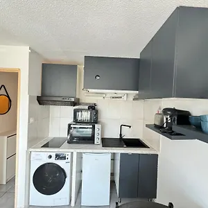 Dans Résidence Avec Piscine Et Tennis Appartement